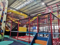 -趣玩空间蹦床乐园(临平旗舰店)