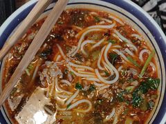 -云阿蛮云南生烫牛肉米线(奉贤路店)