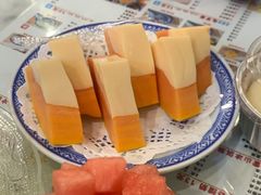 木瓜奶冻-广信牛奶甜品世家(台东店)