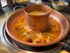 -菌自由丨野生菌火锅特色庭院餐厅(丽江古城店)