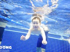 -龙格亲子游泳俱乐部(泊富中心)