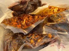 招牌特色兔头-鑫记婆婆兔·成都特产·兔头手撕兔(太古里店)