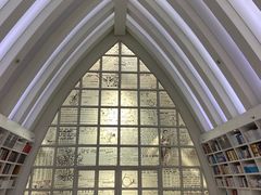 -钟书阁(松江泰晤士小镇店)