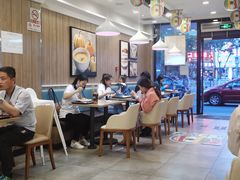 大堂-魏家凉皮(梨园店)