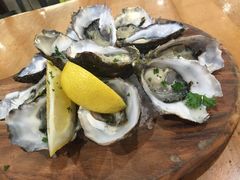 -12 Rocks Beach Bar Cafe