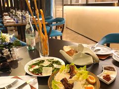 -卡佩罗意大利餐厅及酒吧Al Cappello Trattoria