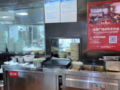 -亮亮面馆(经六路店)