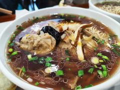 -老西白点心店