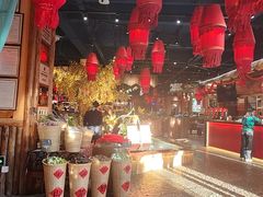 -老滇山寨•云南特色菜•地方菜•民族风情歌舞表演(金碧店)