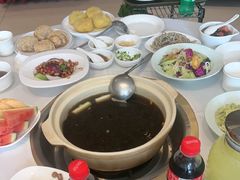-天宜隆蘑菇宴火锅(石景山旗舰店)