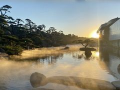 -罗红摄影艺术馆