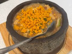 石锅海胆豆腐-品海楼·大连海胆锅贴馆(东港店)