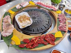 烤肉呼啦圈-玄希浪漫厨房·韩料烤肉(湖滨银泰in77店)