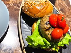 -Let'sBURGERplus·非常创意汉堡(三里屯店)