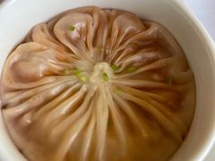 鲜蟹肉龙虾汤包-北京厨房(西安SKP店)