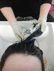 -LESSMORE科技头皮理容中心