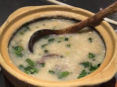 生滚牛肉粥-潮界(虹桥新天地店)