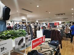 -优衣库(哈尔滨中央大街店)