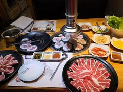 -唯成•韩国炭火烤肉 유성고기