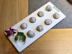 芝士鲜虾滑-鲜货俚鲜火锅(青果路店)