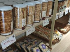 -顶东面包花园·生日蛋糕(世博店)