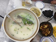-紫藤园·天目湖大鱼头(南山竹海店)
