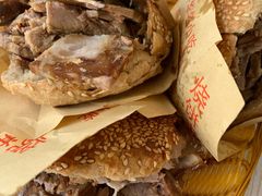 烧饼夹肉-洪峰浩老北京烧饼夹肉(角门路店)