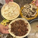 来昆明我只做一件事！！吃菌子火锅！！ 