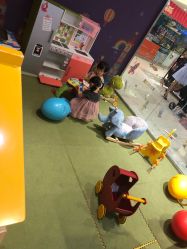 -Mini Me儿童美发王国(友好时尚购物城店)