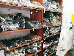 -翰皇直营洗衣洗鞋(望京鹿港店)