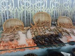 -怡豪大饭店·银顶旋转餐厅
