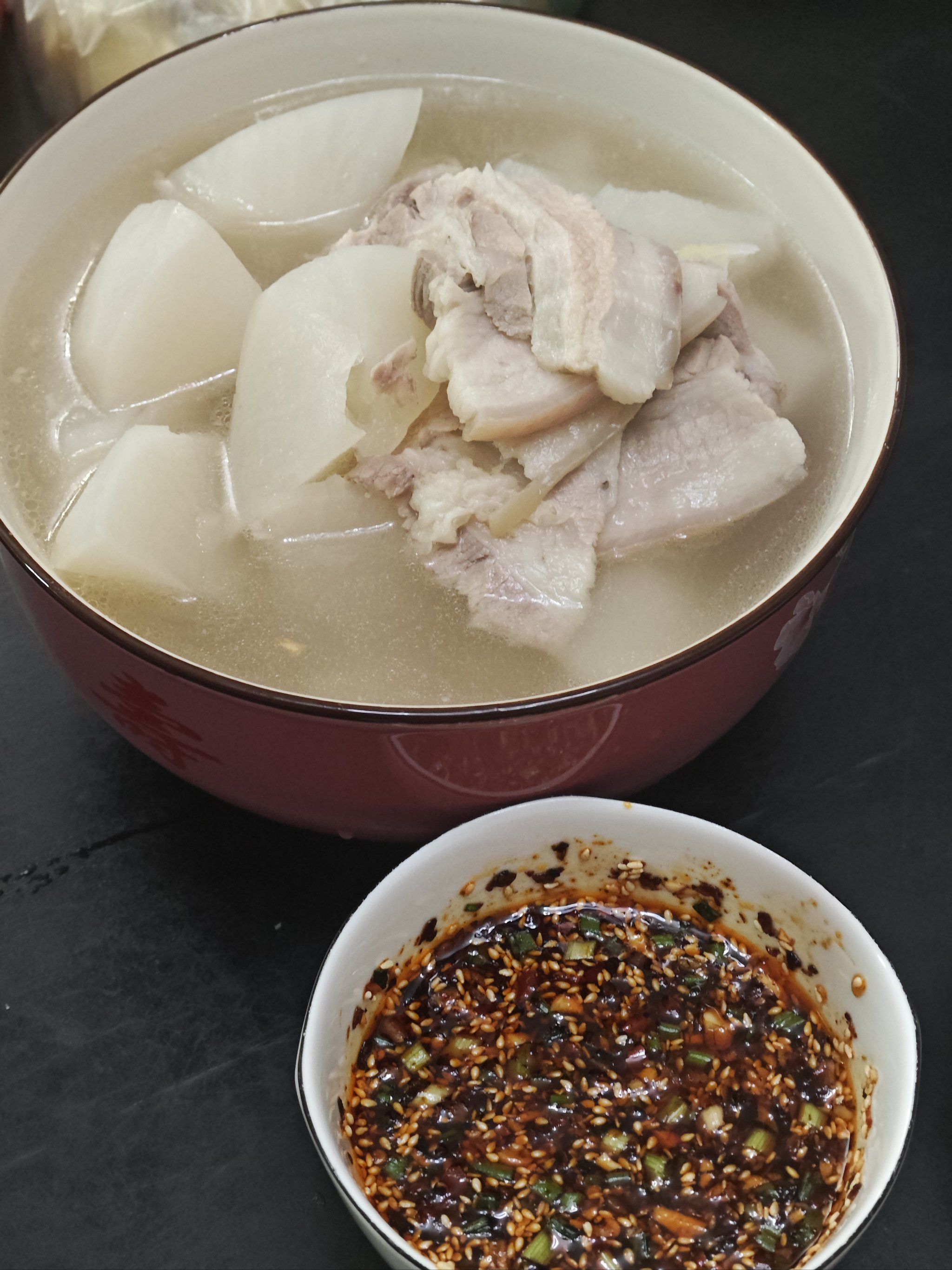 萝卜炖肉汤