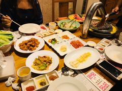 -紫霞门韩国料理烤肉(深南东路店)