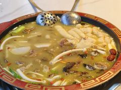 -牛得很·鲜牦牛肉烧烤·牛羊肉菌汤锅(康定店)