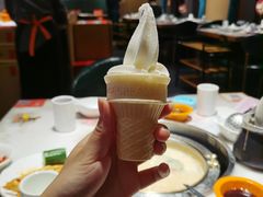 自助冰激凌机-煲宫猪肚鸡(晶品店)