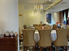 大堂-老人和饭店(淮海中路店)