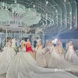 都是在逃公主吧加上绝美婚纱真的是仙女！