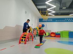 -金色雨林感统教育(北苑华贸天地店)