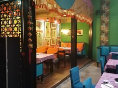 -香巴拉云南餐厅(华莱坞店)