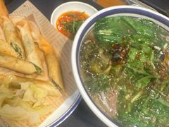 -云阿蛮云南生烫牛肉米线(奉贤路店)