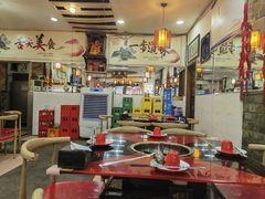 -烧哥美蛙肥肠鱼火锅·十五年社区店
