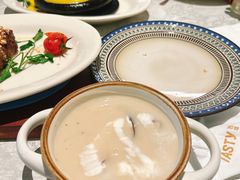 奶油菌菇浓汤-西堤牛排(南京龙江店)