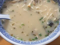 -沪西老弄堂面馆(定西路店)