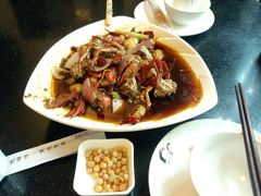 -休记光头香辣蟹干锅店(衣冠庙店)