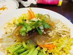 东北大拉皮-雪乡人家东北菜·铁锅炖一切(高斯路店)