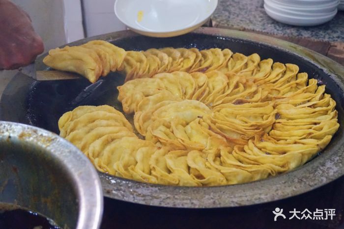 李记清真馆牛肉锅贴图片