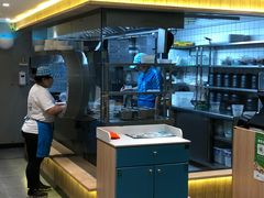 -灵芝妹子海鲜米线(劳动公园店)