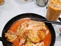 番茄浓汤鸡翅猪扒面-华嫂冰室(尖沙咀店)