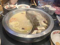 -沸炉重庆老火锅(军事博物馆店)