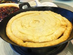 笨鸡榛蘑烀饼-新洪记·丽久饭店(铁西店)